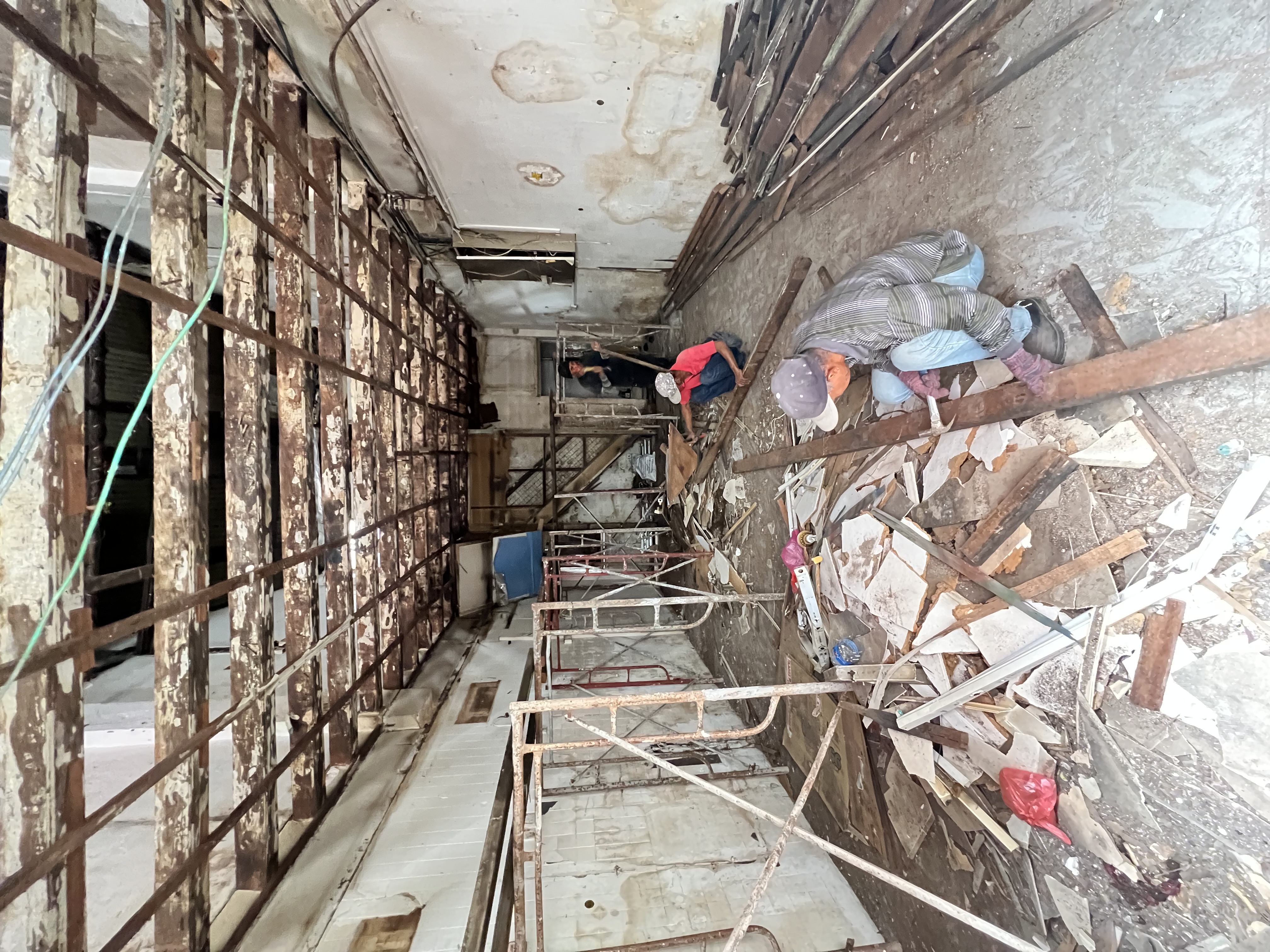 Toilet RC structure